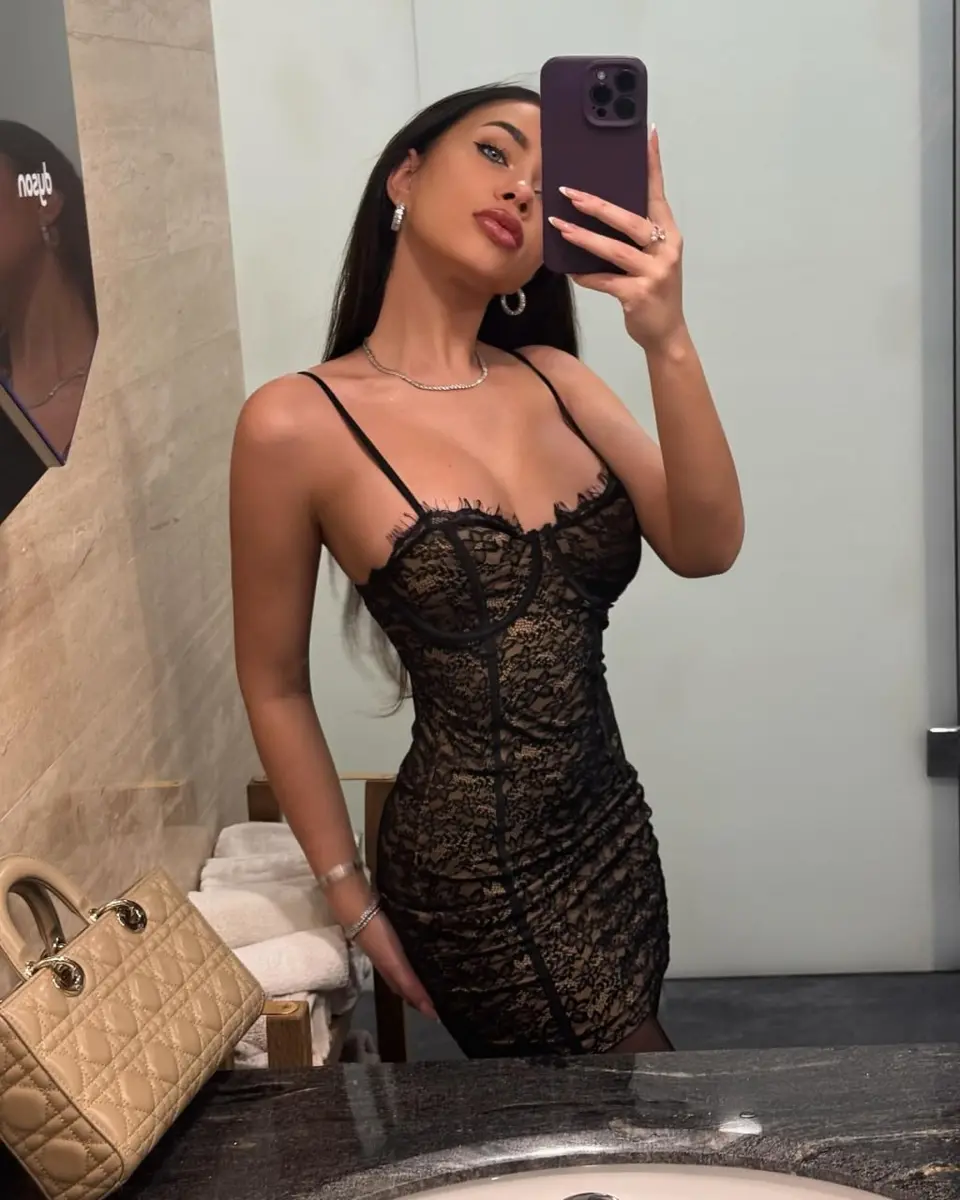 Эльвина эскорт в городе Москва