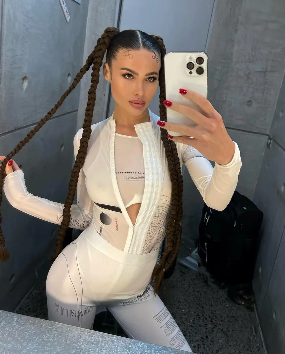 Эмина эскорт в городе Москва