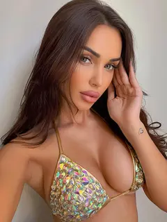 Эмира эскорт в городе Москва